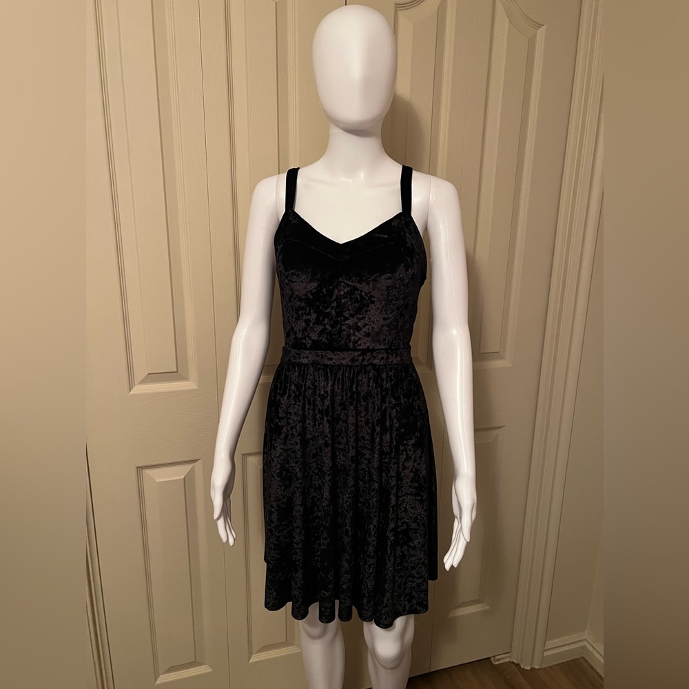 Love Riche Loveriche Black Velvet Dress M